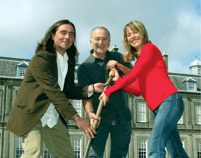 Tony Robinson and the Time Team presenters